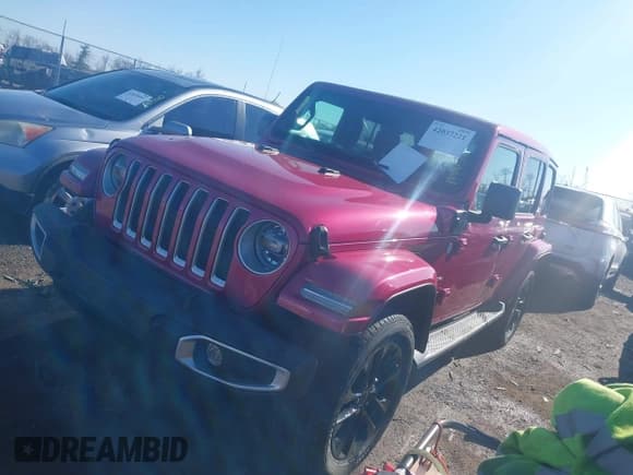 ✅ 2021 Jeep Wrangler Unlimited Sahara • VIN: 1C4JJXP63MW863995 • Lot: 42037221. Listed on IAAI with 41,308 mi. Free auction sales archive from the USA and detailed vehicle history report at DreamBid. Image 17.