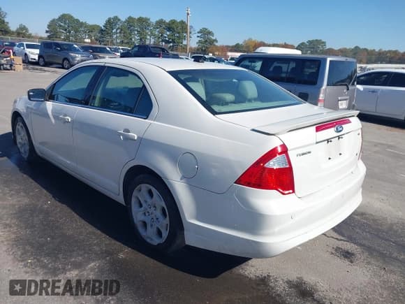 ✅ 2011 Ford Fusion SE • VIN: 3FAHP0HAXBR137211 • Lot: 43614961. Listed on IAAI with 191,546 mi. Free auction sales archive from the USA and detailed vehicle history report at DreamBid. Image 3.