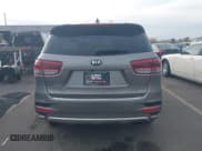 ✅ 2017 Kia Sorento SX • VIN: 5XYPKDA59HG304752 • Lot: 40931971. Listed on IAAI with 143,211 mi. Free auction sales archive from the USA and detailed vehicle history report at DreamBid. Image 17.