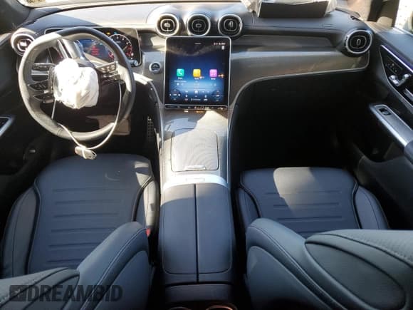 ✅ 2025 Mercedes-Benz GLC 300 • VIN: W1NKM4HB1SF345086 • Lot: 85870595. Wystawiony na Copart z przebiegiem 3 985 mil. Bezpłatny archiwum sprzedaży aukcyjnych z USA i szczegółowy raport historii pojazdu na DreamBid. Zdjęcie 8.