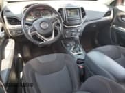 ✅ 2016 Jeep Cherokee Latitude • VIN: 1C4PJMCS4GW244242 • Lot: 59059295. Wystawiony na Copart z przebiegiem 166 522 mil. Bezpłatny archiwum sprzedaży aukcyjnych z USA i szczegółowy raport historii pojazdu na DreamBid. Zdjęcie 8.