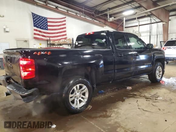 ✅ 2019 Chevrolet Silverado 1500 LT • VIN: 2GCVKPEC2K1190144 • Lot: 90080985. Wystawiony na Copart z przebiegiem 100 990 mil. Bezpłatny archiwum sprzedaży aukcyjnych z USA i szczegółowy raport historii pojazdu na DreamBid. Zdjęcie 3.