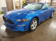 ✅ 2021 Ford Mustang EcoBoost • VIN: 1FA6P8TH5M5117612 • Lot: 45970355. Wystawiony na Copart z przebiegiem 42 379 mil. Bezpłatny archiwum sprzedaży aukcyjnych z USA i szczegółowy raport historii pojazdu na DreamBid. Zdjęcie 1.