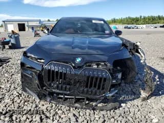 ✅ 2024 BMW 7 Series 740i xDrive • VIN: WBA33EH08RCS19237 • Лот: 70694684. Опубликован ранее на Copart с пробегом Не указан. Бесплатный доступ к архиву аукционных продаж из США и подробный отчёт об истории автомобиля на DreamBid. Изображение 5.