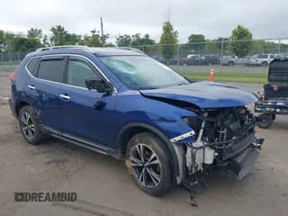 ✅ 2018 Nissan Rogue SV • VIN: 5N1AT2MV3JC732793 • Lot: 42962973. Wystawiony na IAAI z przebiegiem 210 349 mil. Bezpłatny archiwum sprzedaży aukcyjnych z USA i szczegółowy raport historii pojazdu na DreamBid. Zdjęcie 1.