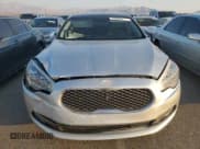 ✅ 2015 Kia K900 Luxury • VIN: KNALW4D4XF6021148 • Lot: 70263554. Wystawiony na Copart z przebiegiem 86 246 mil. Bezpłatny archiwum sprzedaży aukcyjnych z USA i szczegółowy raport historii pojazdu na DreamBid. Zdjęcie 5.