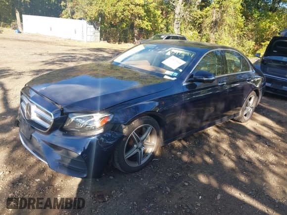 ✅ 2017 Mercedes-Benz E 300 Luxury • VIN: WDDZF4KB0HA223601 • Lot: 43473014. Wystawiony na IAAI z przebiegiem 98 204 mil. Bezpłatny archiwum sprzedaży aukcyjnych z USA i szczegółowy raport historii pojazdu na DreamBid. Zdjęcie 18.