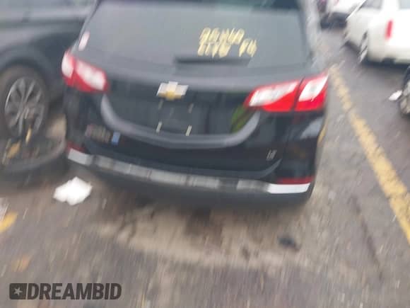 2018 Chevrolet Equinox LT z VIN 3GNAXLEU4JL307647, wystawiony jako IAAI lot #41973791 z przebiegiem Nie podano mil oraz . Historia ofert i sprzedaży dostępna na DreamBid. Obrazek 15.