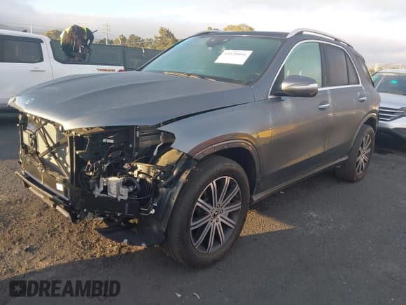 ✅ 2025 Mercedes-Benz GLE 450e • VIN: 4JGFB4GB6SB380029 • Лот: 43526056. Опубликован ранее на IAAI с пробегом 4 882 миль. Бесплатный доступ к архиву аукционных продаж из США и подробный отчёт об истории автомобиля на DreamBid. Изображение 2.