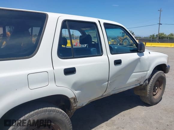 ✅ 1990 Toyota 4Runner • VIN: JT3RN37W2L0006007 • Lot: 42366826. Listed on IAAI with 344,675 mi. Free auction sales archive from the USA and detailed vehicle history report at DreamBid. Image 13.