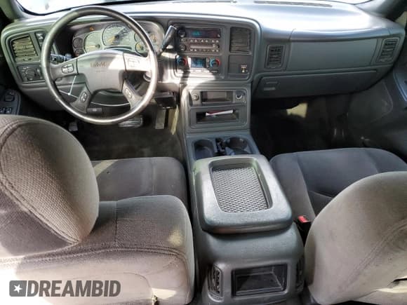 ✅ 2007 GMC Sierra 2500HD SLE1 • VIN: 1GTHK29U47E102087 • Лот: 86823804. Опубликован ранее на Copart с пробегом 206 153 миль. Бесплатный доступ к архиву аукционных продаж из США и подробный отчёт об истории автомобиля на DreamBid. Изображение 8.