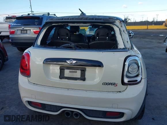 ✅ 2014 MINI Hardtop S • VIN: WMWXM7C55ET925802 • Лот: 43735271. Опубликован ранее на IAAI с пробегом 148 781 миль. Бесплатный доступ к архиву аукционных продаж из США и подробный отчёт об истории автомобиля на DreamBid. Изображение 17.