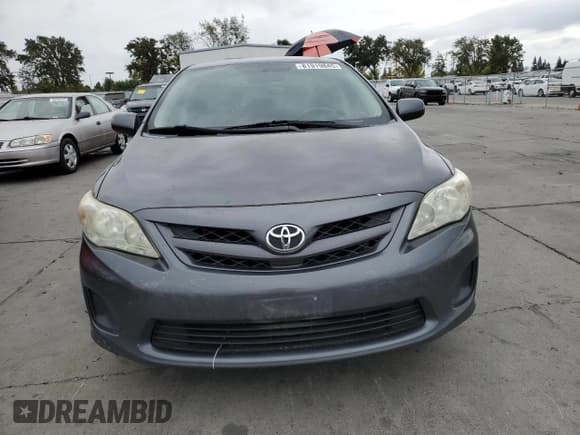 ✅ 2012 Toyota Corolla S • VIN: 2T1BU4EE8CC881503 • Lot: 81919845. Wystawiony na Copart z przebiegiem 194 987 mil. Bezpłatny archiwum sprzedaży aukcyjnych z USA i szczegółowy raport historii pojazdu na DreamBid. Zdjęcie 5.