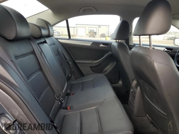 ✅ 2013 Volkswagen Jetta SE • VIN: 3VWDP7AJ2DM279352 • Lot: 91020885. Listed on Copart with 49,368 mi. Free auction sales archive from the USA and detailed vehicle history report at DreamBid. Image 10.