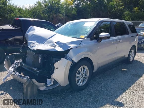 ✅ 2022 Kia Carnival LXS • VIN: KNDNB4H32N6122787 • Lot: 43179301. Wystawiony na IAAI z przebiegiem 44 883 mil. Bezpłatny archiwum sprzedaży aukcyjnych z USA i szczegółowy raport historii pojazdu na DreamBid. Zdjęcie 19.