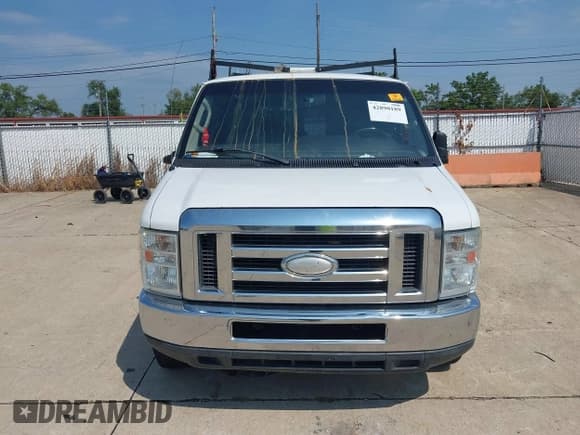 ✅ 2014 Ford Econoline Cargo Commercial • VIN: 1FTNE2EW2EDA68140 • Lot: 42890189. Listed on IAAI with 196,072 mi. Free auction sales archive from the USA and detailed vehicle history report at DreamBid. Image 12.