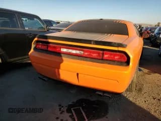 ✅ 2014 Dodge Challenger R/T 100th Anniversary Appearance • VIN: 2C3CDYBT1EH231343 • Lot: 80155563. Wystawiony na Copart z przebiegiem 93 403 mil. Bezpłatny archiwum sprzedaży aukcyjnych z USA i szczegółowy raport historii pojazdu na DreamBid. Zdjęcie 6.