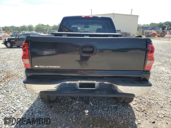 ✅ 2007 Chevrolet Silverado 2500HD LT3 • VIN: 1GCHK23D97F127103 • Lot: 55743025. Listed on Copart with 197,226 mi. Free auction sales archive from the USA and detailed vehicle history report at DreamBid. Image 6.