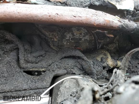 ✅ 2003 Mercury Marauder • VIN: 2MEHM75V33X633780 • Lot: 64545374. Wystawiony na Copart z przebiegiem 116 378 mil. Bezpłatny archiwum sprzedaży aukcyjnych z USA i szczegółowy raport historii pojazdu na DreamBid. Zdjęcie 9.