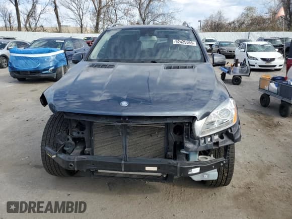 ✅ 2015 Mercedes-Benz M 350 • VIN: 4JGDA5HB5FA492041 • Lot: 92425565. Wystawiony na Copart z przebiegiem 88 373 mil. Bezpłatny archiwum sprzedaży aukcyjnych z USA i szczegółowy raport historii pojazdu na DreamBid. Zdjęcie 5.