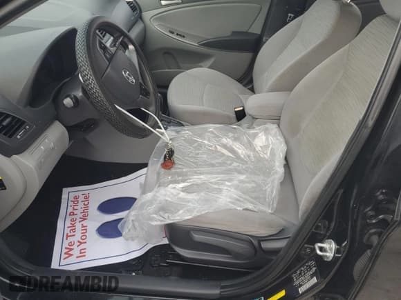 ✅ 2016 Hyundai Accent SE • VIN: KMHCT4AE0GU064611 • Лот: 76688984. Опубликован ранее на Copart с пробегом 44 128 миль. Бесплатный доступ к архиву аукционных продаж из США и подробный отчёт об истории автомобиля на DreamBid. Изображение 7.