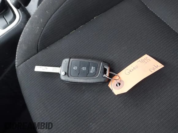 ✅ 2023 Hyundai Venue SEL • VIN: KMHRC8A39PU230690 • Lot: 41695966. Listed on IAAI with 33,837 mi. Free auction sales archive from the USA and detailed vehicle history report at DreamBid. Image 10.