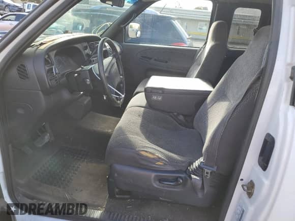 2001 Dodge 1500 с VIN 1B7HC13Z11J565783, выставлен на аукционе Copart как лот 84914694 с пробегом 204 999 миль миль и Чистый • Clean title. История ставок и продаж доступна на DreamBid. Изображение 7.