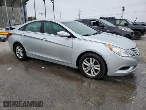 ✅ 2012 Hyundai Sonata GLS • VIN: 5NPEB4AC9CH499677 • Lot: 70834804. Wystawiony na Copart z przebiegiem 107 631 mil. Bezpłatny archiwum sprzedaży aukcyjnych z USA i szczegółowy raport historii pojazdu na DreamBid. Zdjęcie 4.