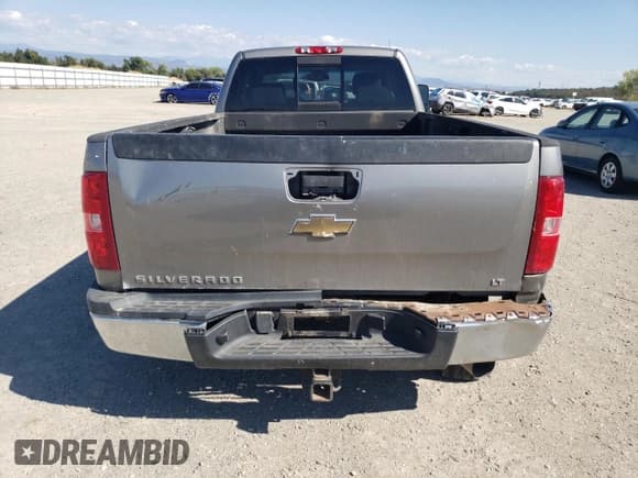 ✅ 2007 Chevrolet Silverado 2500HD 2LT • VIN: 1GCHK29607E590679 • Lot: 71999214. Wystawiony na Copart z przebiegiem 123 046 mil. Bezpłatny archiwum sprzedaży aukcyjnych z USA i szczegółowy raport historii pojazdu na DreamBid. Zdjęcie 6.
