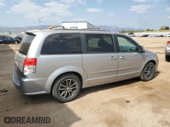 2016 Dodge Grand Caravan R/T z VIN 2C4RDGEG0GR318663, wystawiony jako Copart lot #73024254 z przebiegiem 217 794 mil mil oraz Szkoda całkowita • Salvage title. Historia ofert i sprzedaży dostępna na DreamBid. Obrazek 3.