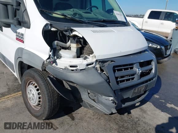 ✅ 2017 Ram ProMaster Cargo • VIN: 3C6TRVCG7HE521171 • Lot: 43801847. Wystawiony na IAAI z przebiegiem 159 562 mil. Bezpłatny archiwum sprzedaży aukcyjnych z USA i szczegółowy raport historii pojazdu na DreamBid. Zdjęcie 6.