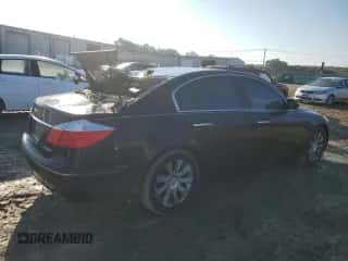 2009 Hyundai Genesis z VIN KMHGC46E09U054187, wystawiony jako Copart lot #71584024 z przebiegiem 325 244 mil mil oraz Szkoda całkowita • Salvage title. Historia ofert i sprzedaży dostępna na DreamBid. Obrazek 3.