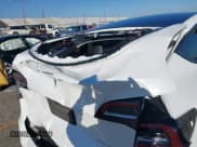 ✅ 2021 Tesla Model Y Long Range • VIN: 5YJYGDEE4MF098046 • Lot: 43525233. Wystawiony na IAAI z przebiegiem 108 097 mil. Bezpłatny archiwum sprzedaży aukcyjnych z USA i szczegółowy raport historii pojazdu na DreamBid. Zdjęcie 19.