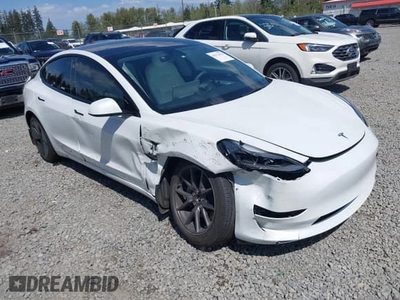 ✅ 2022 Tesla Model 3 Long Range • VIN: 5YJ3E1EB6NF110719 • Lot: 42172421. Wystawiony na IAAI z przebiegiem 44 772 mil. Bezpłatny archiwum sprzedaży aukcyjnych z USA i szczegółowy raport historii pojazdu na DreamBid. Zdjęcie 1.