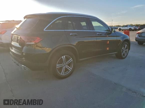 ✅ 2020 Mercedes-Benz GLC 300 • VIN: WDC0G8DB2LF726329 • Lot: 92247255. Wystawiony na Copart z przebiegiem 104 253 mil. Bezpłatny archiwum sprzedaży aukcyjnych z USA i szczegółowy raport historii pojazdu na DreamBid. Zdjęcie 3.