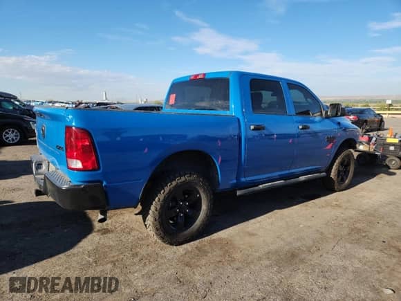2023 Ram 1500 Tradesman z VIN 3C6RR7KG3PG602131, wystawiony jako Copart lot #70957475 z przebiegiem 32 334 mil mil oraz Szkoda całkowita • Salvage title. Historia ofert i sprzedaży dostępna na DreamBid. Obrazek 3.