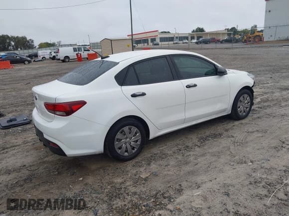 ✅ 2018 Kia Rio S • VIN: 3KPA24AB1JE066765 • Lot: 43373171. Wystawiony na IAAI z przebiegiem 119 185 mil. Bezpłatny archiwum sprzedaży aukcyjnych z USA i szczegółowy raport historii pojazdu na DreamBid. Zdjęcie 4.