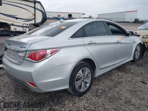 ✅ 2013 Hyundai Sonata • VIN: KMHEC4A43DA091802 • Лот: 43534151. Опубликован ранее на IAAI с пробегом Не указан. Бесплатный доступ к архиву аукционных продаж из США и подробный отчёт об истории автомобиля на DreamBid. Изображение 4.