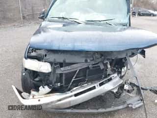 1999 Chevrolet Silverado 2500 LS с VIN 1GCGK29U4XE233127, выставлен на аукционе IAAI как лот 41811564 с пробегом Не указан миль и . История ставок и продаж доступна на DreamBid. Изображение 6.