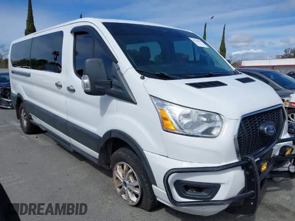 ✅ 2021 Ford Transit Passenger XL • VIN: 1FBAX2Y88MKA15155 • Lot: 41730982. Listed on IAAI with 70,357 mi. Free auction sales archive from the USA and detailed vehicle history report at DreamBid. Image 1.