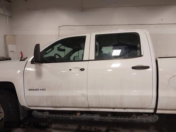 ✅ 2015 Chevrolet Silverado 2500HD Work Truck • VIN: 1GC1KUEG8FF173413 • Lot: 41822540. Listed on IAAI with 198,888 mi. Free auction sales archive from the USA and detailed vehicle history report at DreamBid. Image 15.