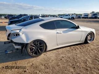 ✅ 2013 Hyundai Genesis Coupe Premium • VIN: KMHHT6KD1DU106805 • Lot: 81695545. Wystawiony na Copart z przebiegiem 135 076 mil. Bezpłatny archiwum sprzedaży aukcyjnych z USA i szczegółowy raport historii pojazdu na DreamBid. Zdjęcie 3.