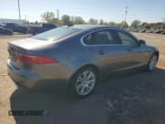 ✅ 2017 Jaguar XF 35t Premium • VIN: SAJBD4BV5HCY32703 • Lot: 84415135. Wystawiony na Copart z przebiegiem 95 093 mil. Bezpłatny archiwum sprzedaży aukcyjnych z USA i szczegółowy raport historii pojazdu na DreamBid. Zdjęcie 3.