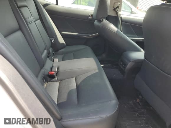 ✅ 2014 Lexus IS 250 • VIN: JTHCF1D2XE5006961 • Lot: 58592435. Listed on Copart with 104,350 mi. Free auction sales archive from the USA and detailed vehicle history report at DreamBid. Image 10.