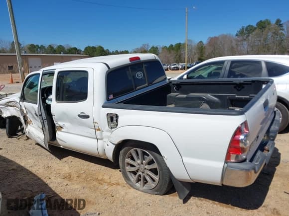✅ 2013 Toyota Tacoma • VIN: 5TFJX4CN5DX030249 • Лот: 41810560. Опубликован ранее на IAAI с пробегом 177 680 миль. Бесплатный доступ к архиву аукционных продаж из США и подробный отчёт об истории автомобиля на DreamBid. Изображение 14.