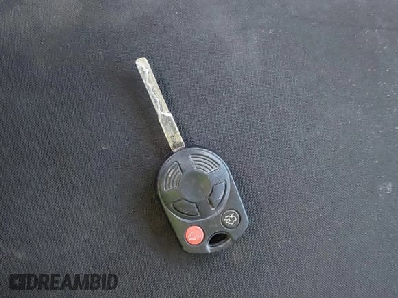 ✅ 2015 Ford Focus SE • VIN: 1FADP3F20FL343430 • Lot: 43663731. Wystawiony na IAAI z przebiegiem 141 913 mil. Bezpłatny archiwum sprzedaży aukcyjnych z USA i szczegółowy raport historii pojazdu na DreamBid. Zdjęcie 11.