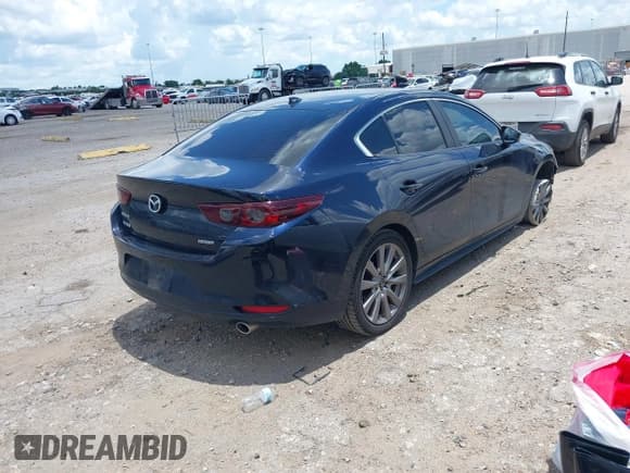 ✅ 2019 Mazda 3 Preferred • VIN: 3MZBPADL2KM106137 • Лот: 42574967. Опубликован ранее на IAAI с пробегом 86 058 миль. Бесплатный доступ к архиву аукционных продаж из США и подробный отчёт об истории автомобиля на DreamBid. Изображение 4.