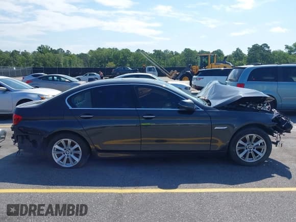 ✅ 2016 BMW 5 Series 528i xDrive • VIN: WBA5A7C55GG145343 • Lot: 42480473. Listed on IAAI with 86,805 mi. Free auction sales archive from the USA and detailed vehicle history report at DreamBid. Image 13.