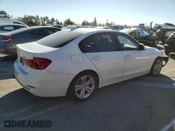 ✅ 2016 BMW 3 Series 328i xDrive • VIN: WBA8E3G53GNT76905 • Lot: 90139155. Listed on Copart with 221,815 mi. Free auction sales archive from the USA and detailed vehicle history report at DreamBid. Image 3.