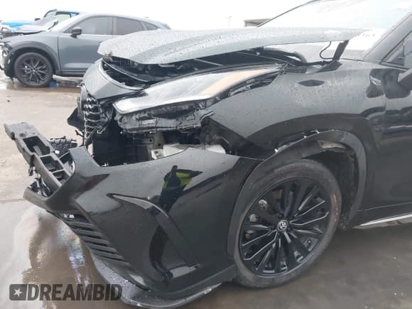 ✅ 2024 Toyota Highlander LE • VIN: 5TDKDRBH3RS537184 • Лот: 42108464. Опубликован ранее на IAAI с пробегом 35 747 миль. Бесплатный доступ к архиву аукционных продаж из США и подробный отчёт об истории автомобиля на DreamBid. Изображение 19.